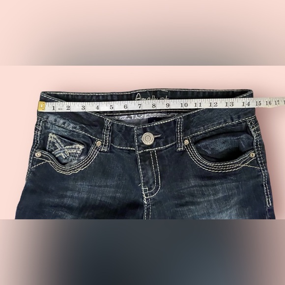 Amethyst Jeans - Picture 4 of 9